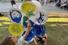 gemise-paidikes-fwnes-to-parko-kykloforiakis-agwgis-sto-5o-paidiko-festival-brahaminews-30