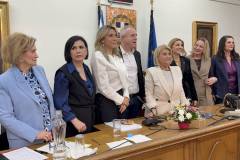 apolyta-petyhimeni-i-ekdilwsi-gia-ti-symmetohi-twn-gynaikwn-stin-politiki-sto-dimarheio-agioy-dimitrioy-me-aformi-tin-imera-tis-gynaikas-brahaminews-19