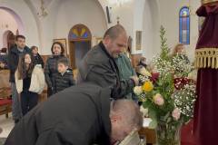 1_i-perifora-tis-eikonas-toy-agioy-vasileioy-me-eylaveia-giortastike-i-mnimi-toy-megaloy-ierarhi-ston-iero-nao-brahaminews-80