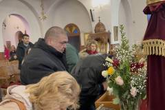 i-perifora-tis-eikonas-toy-agioy-vasileioy-me-eylaveia-giortastike-i-mnimi-toy-megaloy-ierarhi-ston-iero-nao-brahaminews-79