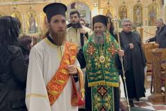 i-perifora-tis-eikonas-toy-agioy-vasileioy-me-eylaveia-giortastike-i-mnimi-toy-megaloy-ierarhi-ston-iero-nao-brahaminews104