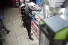 toys-apeiloyse-me-hatzara-kai-toys-ekleve-fovos-kai-tromso-dyo-nearoi-sta-notia-proastia-brahaminerws.gr_