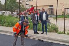 mamalakis-synehizontai-oi-asfaltostrwseis-sto-odiko-diktyo-toy-dimoy-agioy-dimitrioy-se-sygekrimena-simeia-tis-polis-brahaminews-3
