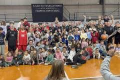 basket-allileggyis-sti-mnimi-toy-adikohamenoy-nikoy-peteinari-metaxi-6oy-kai-3oy-dimotikoy-sholeioy-nikites-anadeihtikan-kai-oi-dyo-stin-anthrwpia-to-reportaz-brahaminews1-1