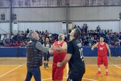 basket-allileggyis-sti-mnimi-toy-adikohamenoy-nikoy-peteinari-metaxi-6oy-kai-3oy-dimotikoy-sholeioy-nikites-anadeihtikan-kai-oi-dyo-stin-anthrwpia-to-reportaz-brahaminews1-39