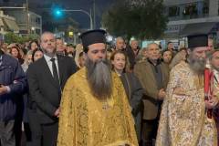 se-atmosfaira-vathias-thriskeytikis-katanyxis-pragmatopoiithike-i-perifora-toy-epitafioy-ston-agio-dimitrio-me-to-fako-toy-Brahaminews.gr-fwtografies-kai-video-brahaminews-40