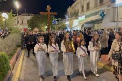 se-atmosfaira-vathias-thriskeytikis-katanyxis-pragmatopoiithike-i-perifora-toy-epitafioy-ston-agio-dimitrio-me-to-fako-toy-Brahaminews.gr-fwtografies-kai-video-brahaminews-58