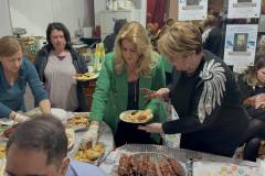 i-timitiki-tis-gynaikas-stin-ethelontiki-drasi-i-giorti-kai-ta-tragoydia-brahaminews-14