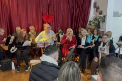 i-timitiki-tis-gynaikas-stin-ethelontiki-drasi-i-giorti-kai-ta-tragoydia-brahaminews-18