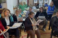 i-timitiki-tis-gynaikas-stin-ethelontiki-drasi-i-giorti-kai-ta-tragoydia-brahaminews-23