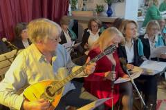 i-timitiki-tis-gynaikas-stin-ethelontiki-drasi-i-giorti-kai-ta-tragoydia-brahaminews-24