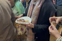 i-timitiki-tis-gynaikas-stin-ethelontiki-drasi-i-giorti-kai-ta-tragoydia-brahaminews-8