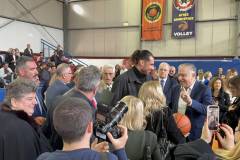 o-agios-dimitrios-timise-to-diko-toy-paidi-giwrgo-printezi-dinontas-to-onoma-toy-sto-kleisto-tis-polis-oi-dilwseis-brahaminews-2.jpg