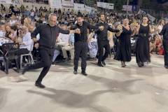 kosmoplimmyra-sto-glenti-toy-syllogoy-kritwn-agioy-dimitioy-perissotera-apo-3.000-atoma-gemisan-to-hwro-toy-dimotikoy-stadioy-brahaminews-402