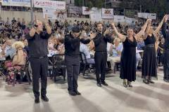 kosmoplimmyra-sto-glenti-toy-syllogoy-kritwn-agioy-dimitioy-perissotera-apo-3.000-atoma-gemisan-to-hwro-toy-dimotikoy-stadioy-brahaminews-432