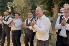 i-anaviwsi-toy-ethimoy-toy-klidona-apo-to-syllogo-anthewn-plimmyrise-apo-kosmo-i-plateia-panagoyli-kefi-horos-moysiki-pantoy-brahaminews-38