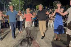 i-anaviwsi-toy-ethimoy-toy-klidona-apo-to-syllogo-anthewn-plimmyrise-apo-kosmo-i-plateia-panagoyli-kefi-horos-moysiki-pantoy-brahaminews-57