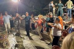 i-anaviwsi-toy-ethimoy-toy-klidona-apo-to-syllogo-anthewn-plimmyrise-apo-kosmo-i-plateia-panagoyli-kefi-horos-moysiki-pantoy-brahaminews-59