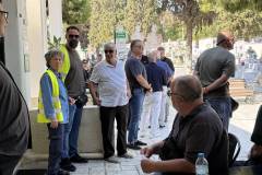to-ystato-haire-sto-marko-vazaio-plithos-kosmoy-stin-khdeia-toy-brahaminews-14