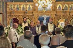 to-ystato-haire-sto-marko-vazaio-plithos-kosmoy-stin-khdeia-toy-brahaminews-22