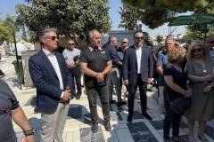 to-ystato-haire-sto-marko-vazaio-plithos-kosmoy-stin-khdeia-toy-brahaminews-27