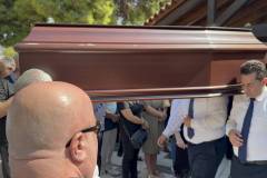 to-ystato-haire-sto-marko-vazaio-plithos-kosmoy-stin-khdeia-toy-brahaminews-31