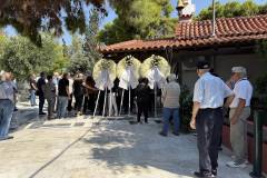 to-ystato-haire-sto-marko-vazaio-plithos-kosmoy-stin-khdeia-toy-brahaminews-6
