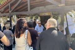 to-ystato-haire-sto-marko-vazaio-plithos-kosmoy-stin-khdeia-toy-brahaminews-8