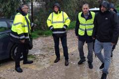 se-katastasi-synagermoy-i-pikrodafni-foyskwta-tis-emak-ehoyn-epistrateythei-gia-voitheia-enw-ekkenwthikan-spitia-brahaminews-3