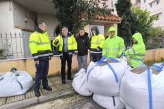 se-katastasi-synagermoy-i-pikrodafni-foyskwta-tis-emak-ehoyn-epistrateythei-gia-voitheia-enw-ekkenwthikan-spitia-brahaminews-8