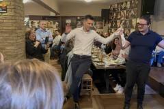 eklepsan-tis-entypwseis-oi-aitwloakarnanes-stin-kopi-tis-prwtohroniatikis-pitas-toy-syllogoy-toys-gemise-i-aithoysa-sto-mystiko-brahaminews-14