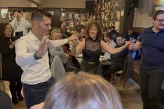 eklepsan-tis-entypwseis-oi-aitwloakarnanes-stin-kopi-tis-prwtohroniatikis-pitas-toy-syllogoy-toys-gemise-i-aithoysa-sto-mystiko-brahaminews-15