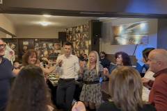 eklepsan-tis-entypwseis-oi-aitwloakarnanes-stin-kopi-tis-prwtohroniatikis-pitas-toy-syllogoy-toys-gemise-i-aithoysa-sto-mystiko-brahaminews-17