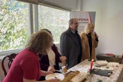 i-kopi-tis-prwtohroniatikis-pitas-toy-syllogoy-anthewn-to-teletoyrgiko-brahaminews-2