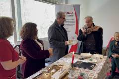 i-kopi-tis-prwtohroniatikis-pitas-toy-syllogoy-anthewn-to-teletoyrgiko-brahaminews-8