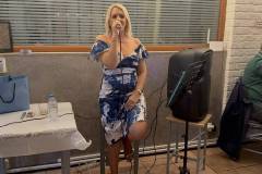 i-episimi-paroysiasi-toy-tragoydioy-tis-anty-iwannoy-se-mia-vradia-gnwstoi-kai-filoi-edwsan-to-parwn-brahaminews-36