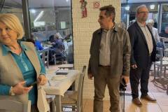 i-episimi-paroysiasi-toy-tragoydioy-tis-anty-iwannoy-se-mia-vradia-gnwstoi-kai-filoi-edwsan-to-parwn-brahaminews-5