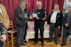 i-ethelontiki-drasi-agioy-dimitrioy-vraveyese-ton-kwsta-garefallaki-garef-gia-tin-polyeti-kai-anidioteli-prosfora-toy-sti-diaswsi-kai-prostasia-zwwvn-brahaminews-8