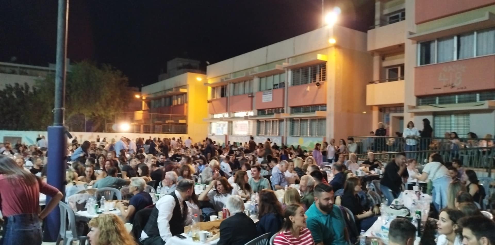 i-neolaia-eklepse-tis-entypwseis-sto-glenti-twn-arkadwn-katamesto-to-6o-dimotiko-sholeio-agioy-dimitrioy-brahaminews.gr8_.jpg
