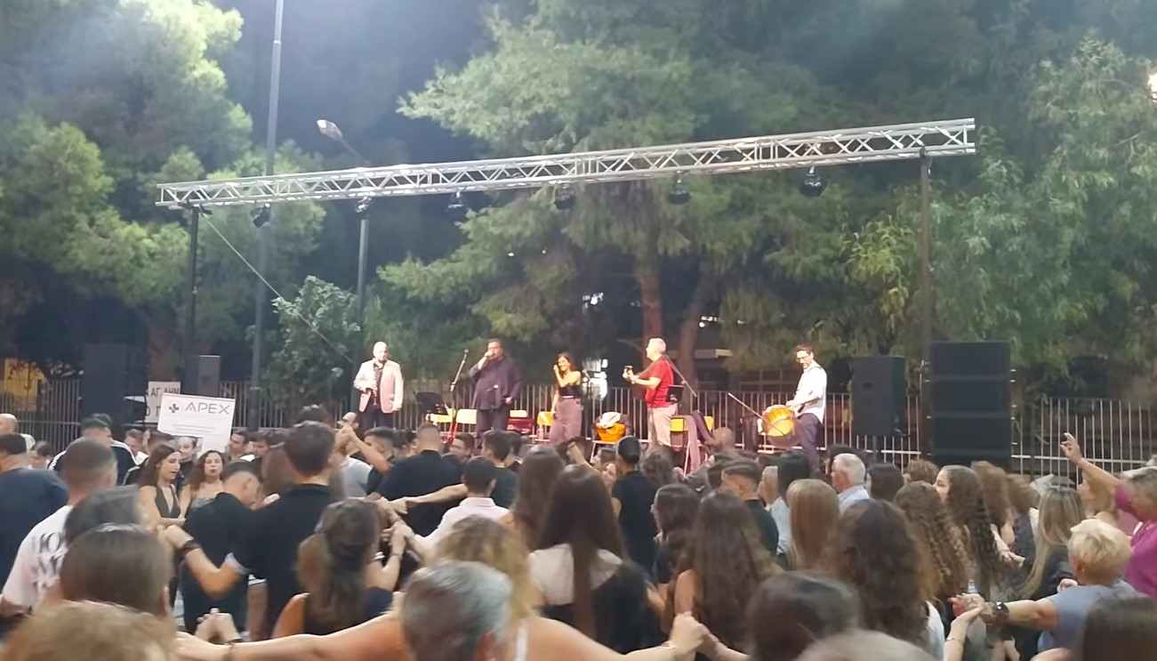 i-neolaia-eklepse-tis-entypwseis-sto-glenti-twn-arkadwn-katamesto-to-6o-dimotiko-sholeio-agioy-dimitrioy-brahaminews.gr_.jpg11.jpg
