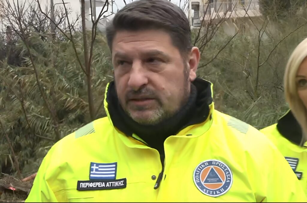 hardalias-eleghomeni-i-katastasi-stin-pikrodafni-o-perifereiarhis-se-aytopsia-ston-agio-dimitrio-brahaminews.gr_.jpg