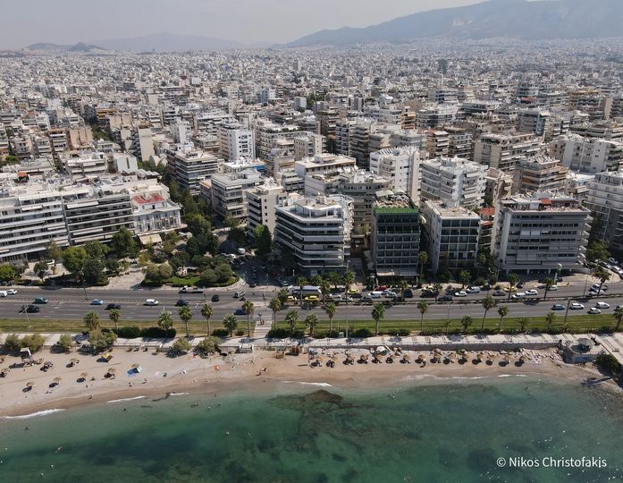to-alyto-mystirio-gia-tin-osmi-aerioy-stin-attiki-ti-akrivws-synevi-brahaminews.gr_.jpg