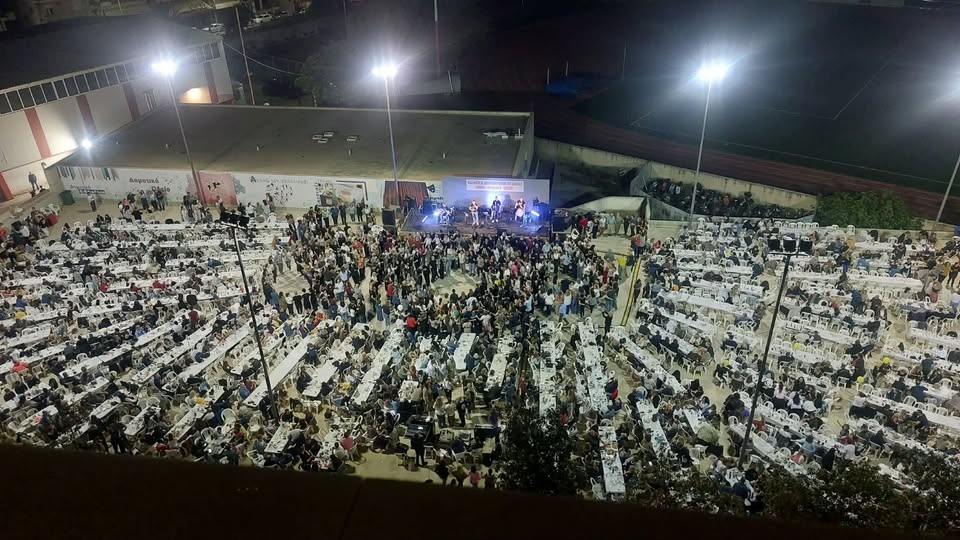 to-megalo-glenti-twn-apantahoy-krapsitwn-me-mpratimia-kai-hiliades-kosmo-brahaminews-3.jpg