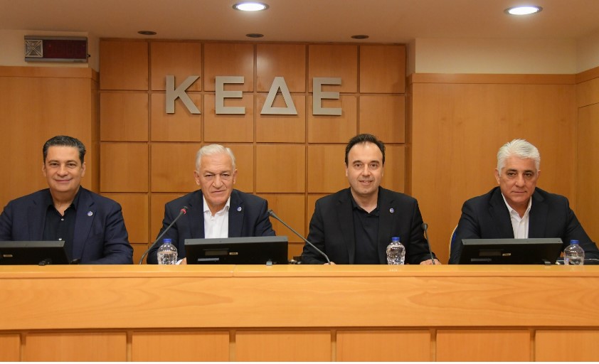 nomos-toy-kratoys-o-neos-kwdikas-tis-aytodioikisis-ti-provlepei-brahaminews.gr_.jpg